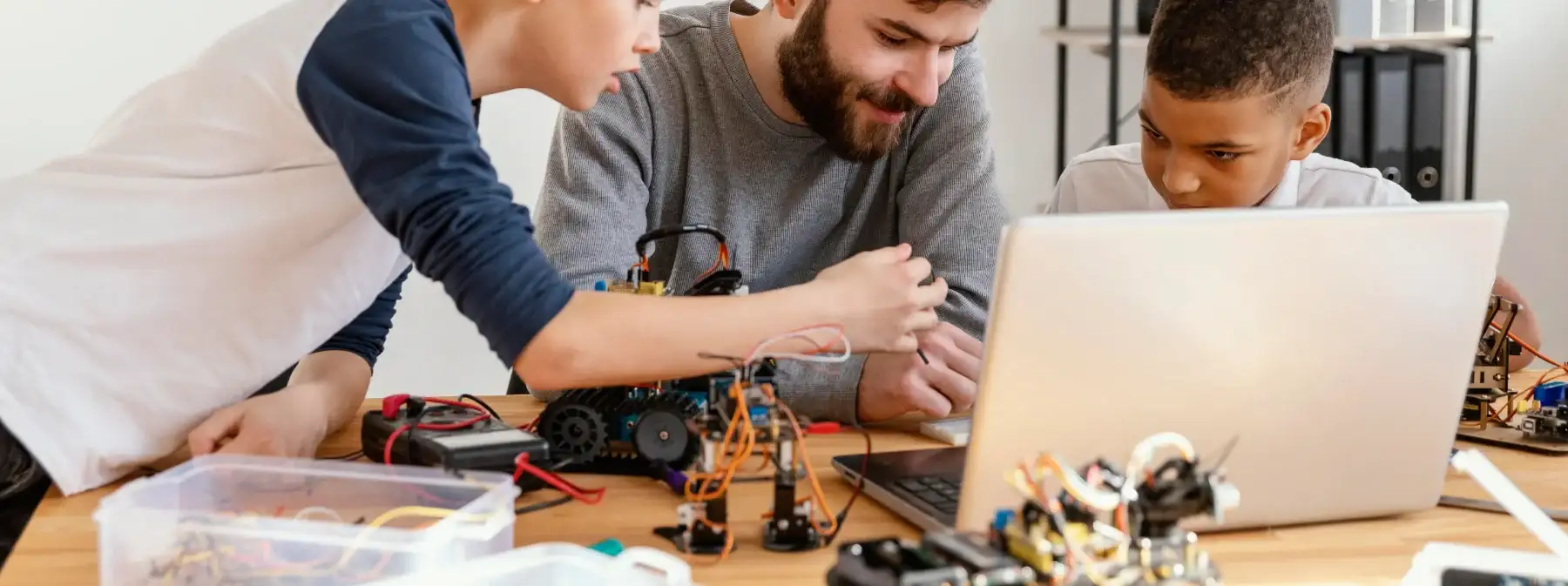 Clube de Programação e Robótica